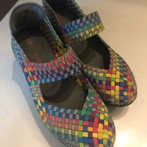 Bernie Mev multi color sz 38